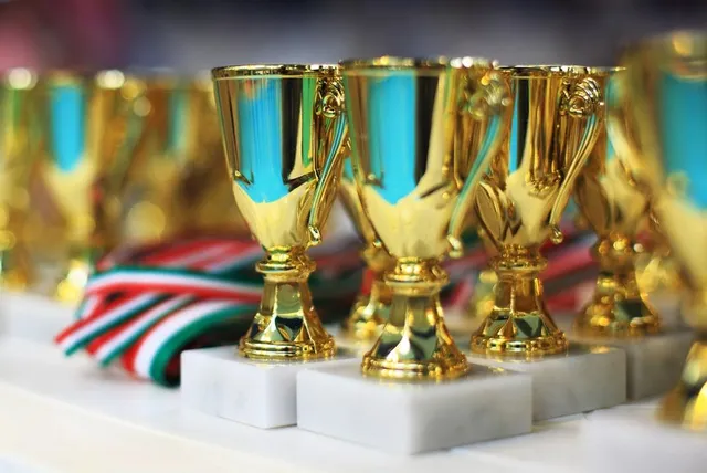 Things You Should Consider When Choosing the Right Trophy Shop in Adelaide For Your Corporate Events